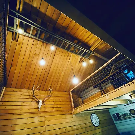 De La Folie * Martelange