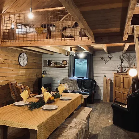 De La Folie Apartment *